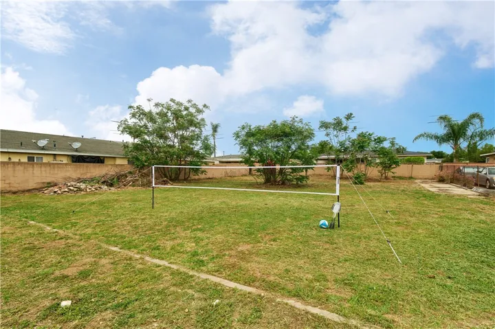 1516 W Stoneridge Court, Ontario, California 91762
