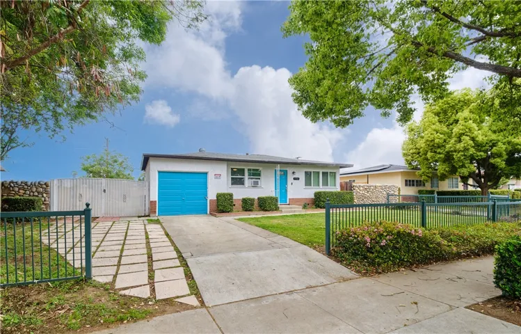 1516 W Stoneridge Court, Ontario, California 91762