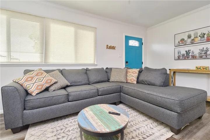 1516 W Stoneridge Court, Ontario, California 91762