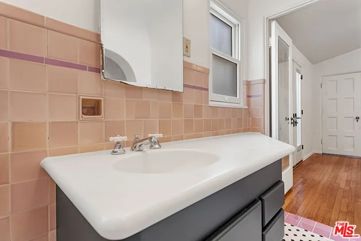 931 S Ogden Drive, Los Angeles, California 90036