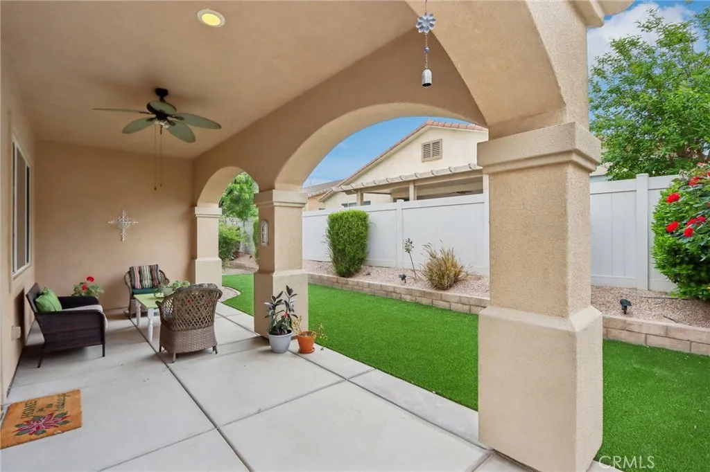 1654 Camino Cresta, Hemet, California 92545 home-pic-25