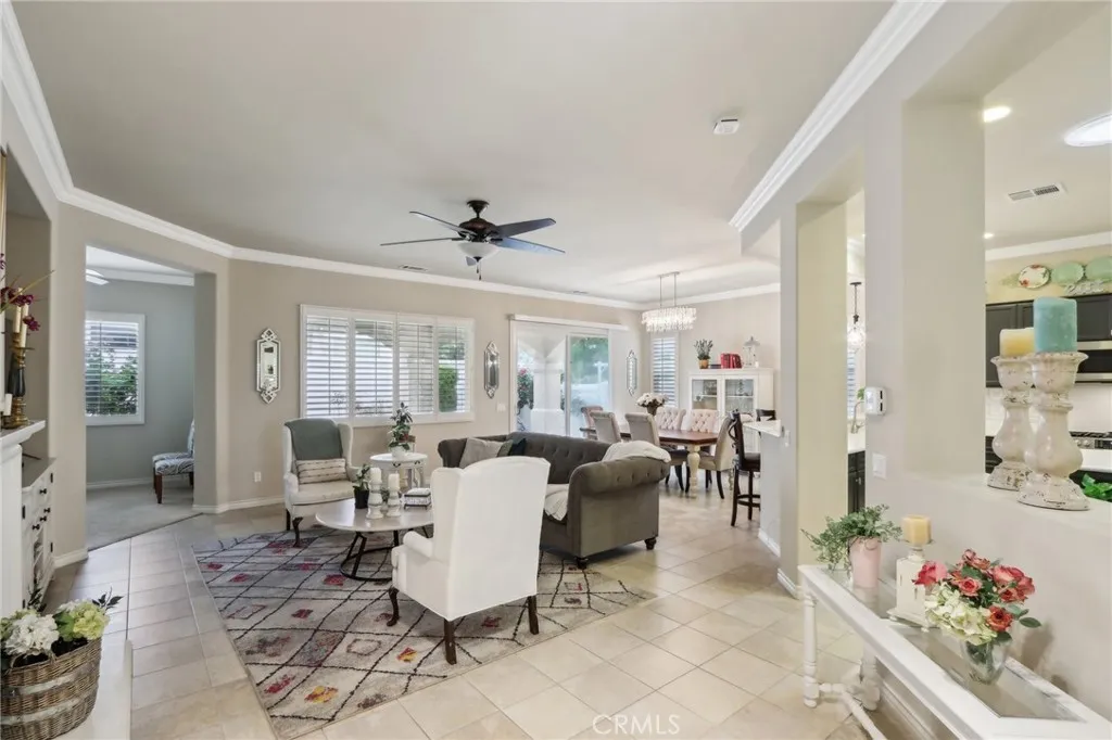 1654 Camino Cresta, Hemet, California 92545 home-pic-3