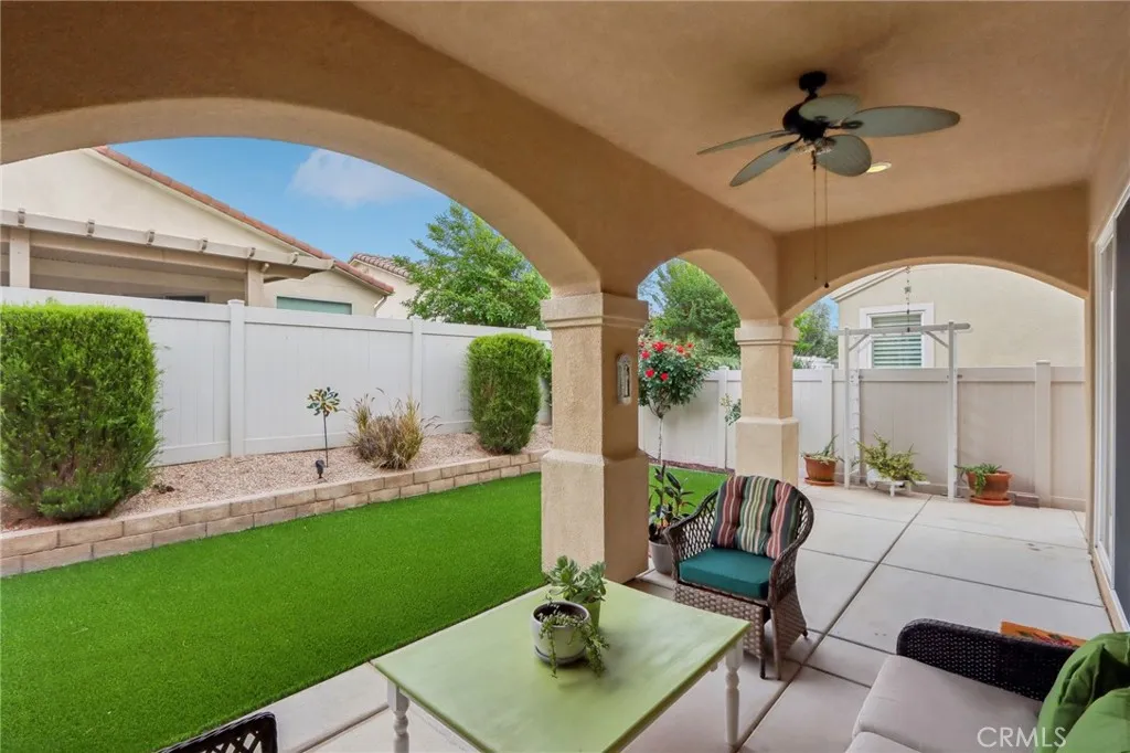 1654 Camino Cresta, Hemet, California 92545 home-pic-26