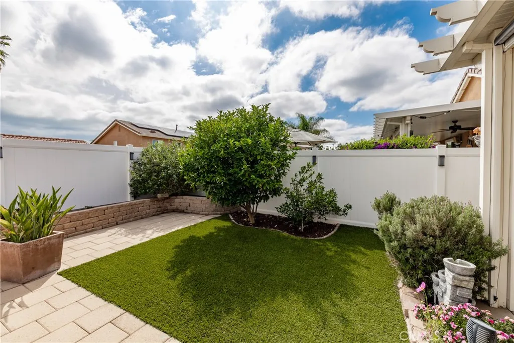 30294 Coralium Way, Menifee, California 92584 home-pic-33