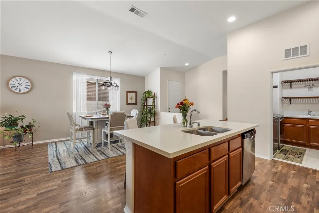 30294 Coralium Way, Menifee, California 92584 home-pic-9