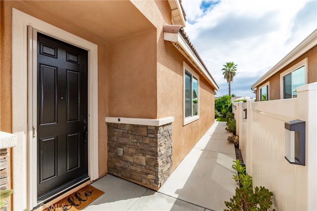 30294 Coralium Way, Menifee, California 92584 home-pic-5