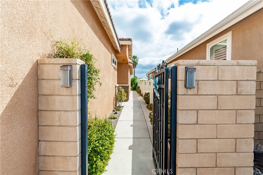 30294 Coralium Way, Menifee, California 92584 home-pic-3