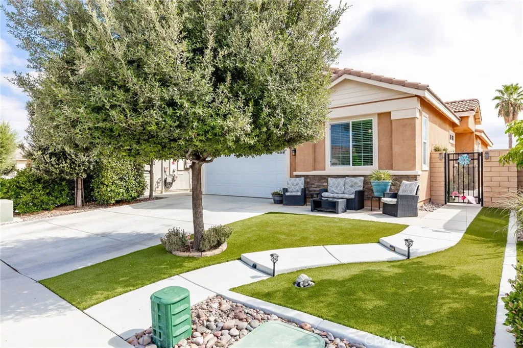 30294 Coralium Way, Menifee, California 92584 home-pic-2
