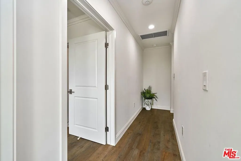 4544 Daleridge Road, La Canada Flintridge, California 91011 home-pic-41