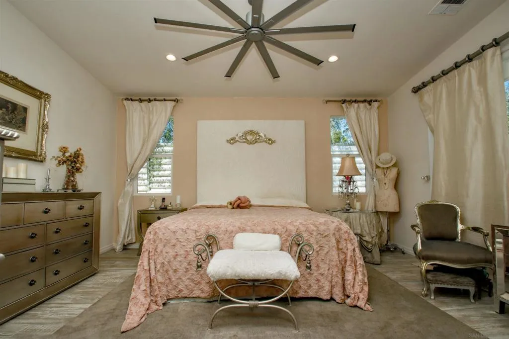 13868 Avenida La Vis, Desert Hot Springs, California 92240 home-pic-23