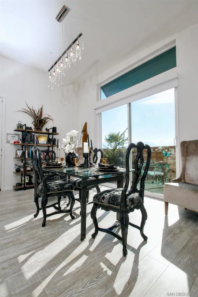 13868 Avenida La Vis, Desert Hot Springs, California 92240 home-pic-18