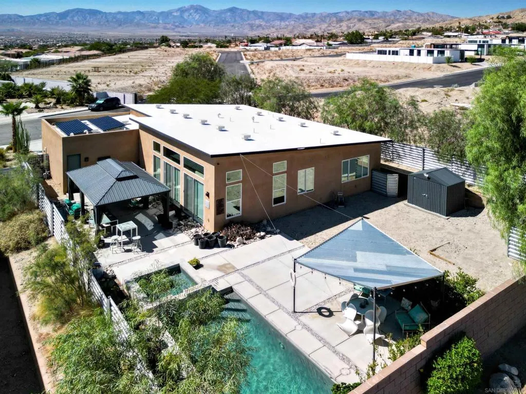 13868 Avenida La Vis, Desert Hot Springs, California 92240 home-pic-1