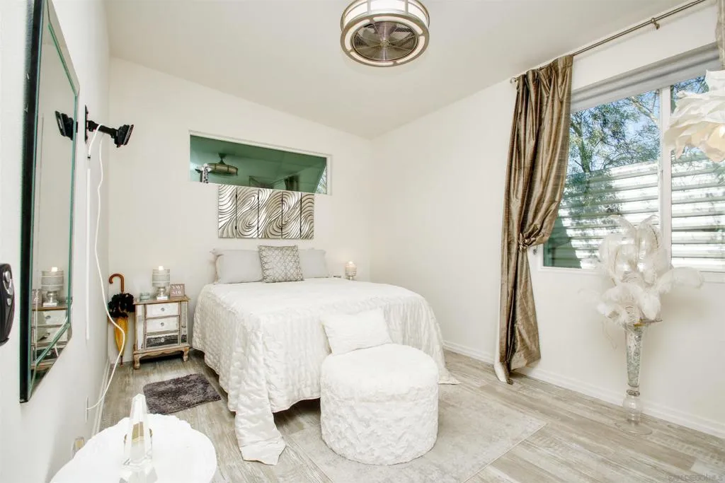 13868 Avenida La Vis, Desert Hot Springs, California 92240 home-pic-29