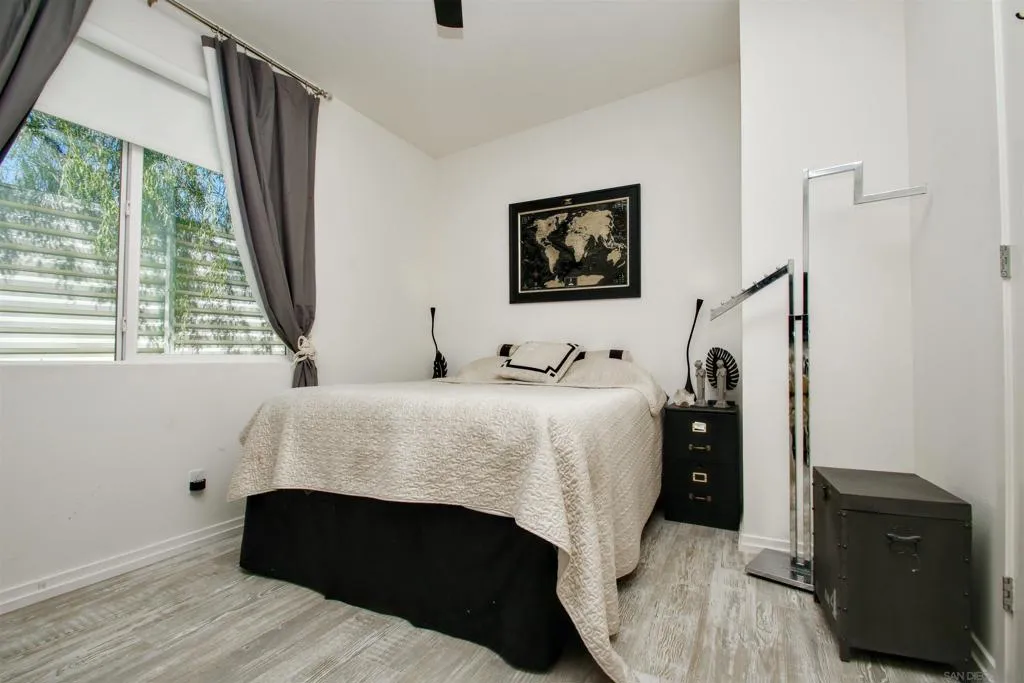 13868 Avenida La Vis, Desert Hot Springs, California 92240 home-pic-27