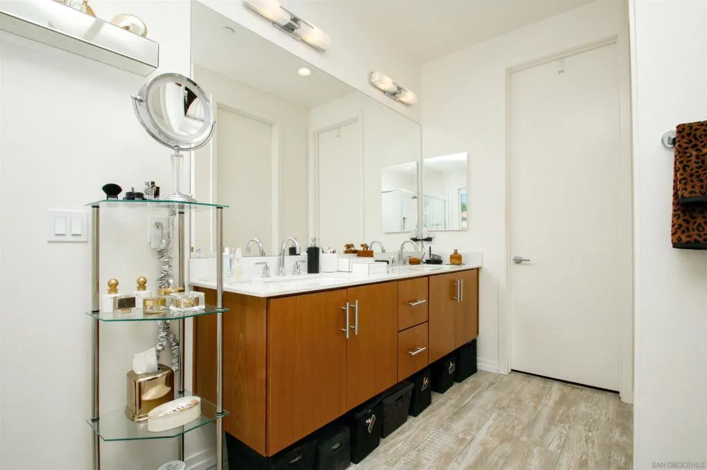 13868 Avenida La Vis, Desert Hot Springs, California 92240 home-pic-26