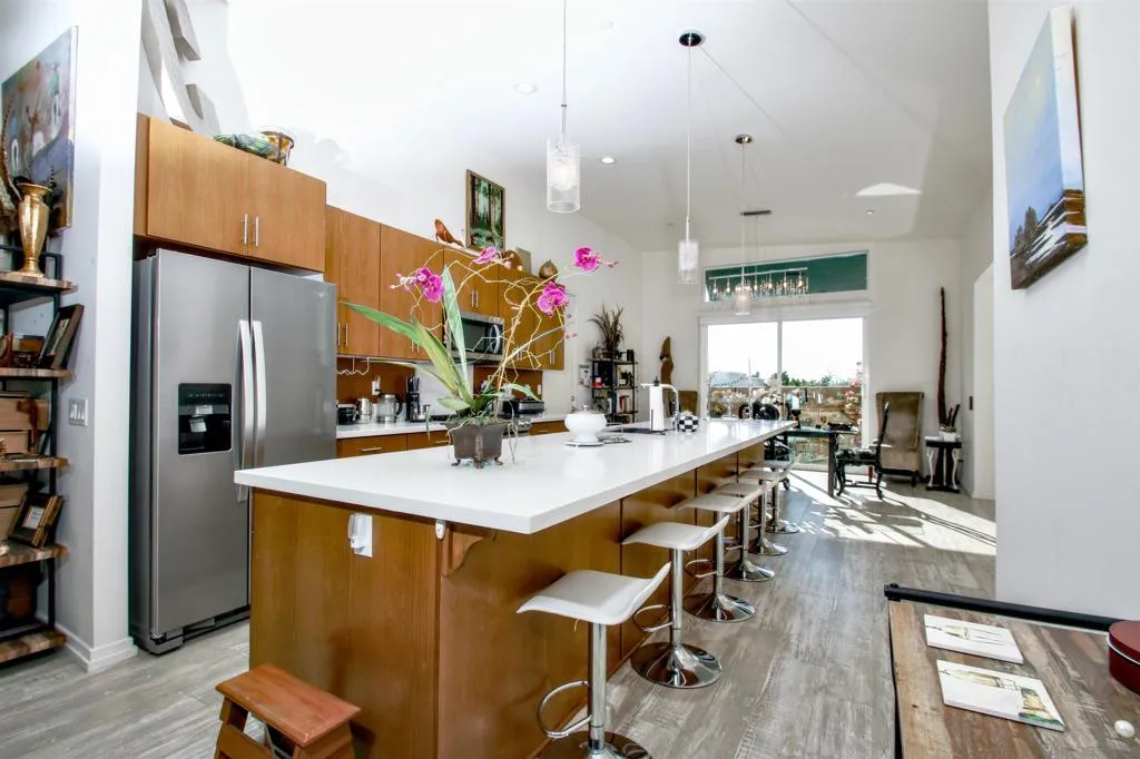 13868 Avenida La Vis, Desert Hot Springs, California 92240 home-pic-8