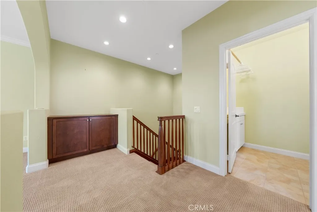 34 34 Upperbend, Irvine, California 92618 home-pic-14