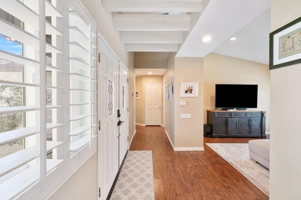 43911 La Carmela Drive, Palm Desert, California 92211 home-pic-22