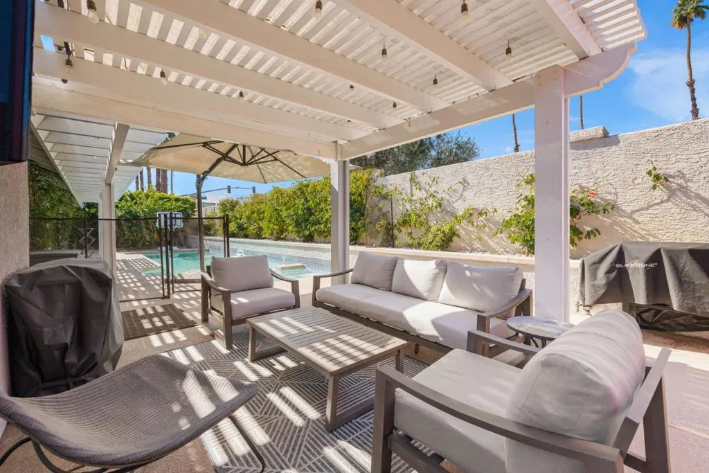 43911 La Carmela Drive, Palm Desert, California 92211 home-pic-32