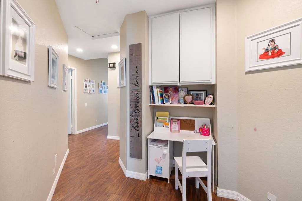 43911 La Carmela Drive, Palm Desert, California 92211 home-pic-27