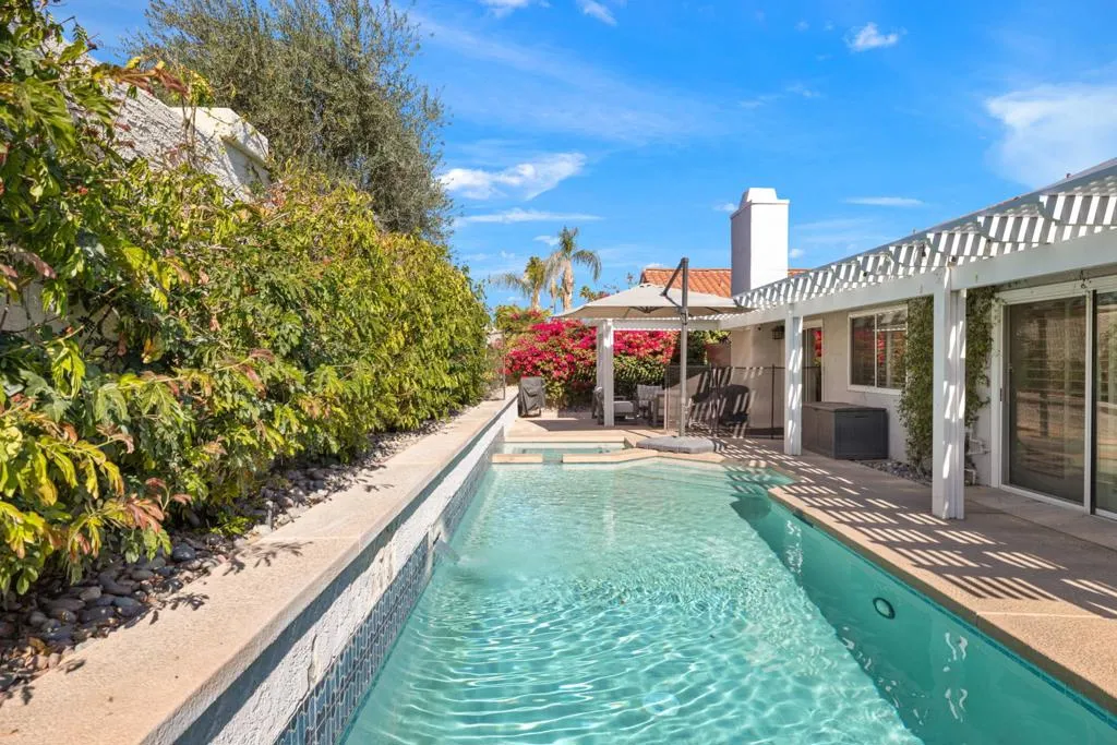 43911 La Carmela Drive, Palm Desert, California 92211 home-pic-5