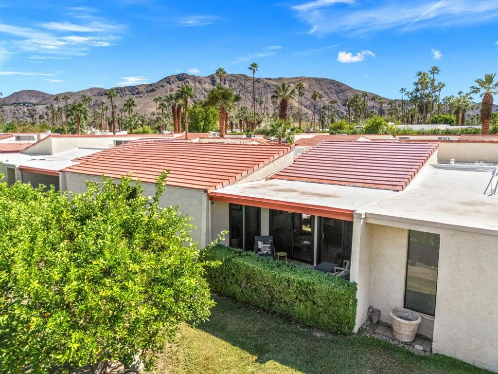2077 S Caliente Drive, Palm Springs, California 92264 home-pic-44