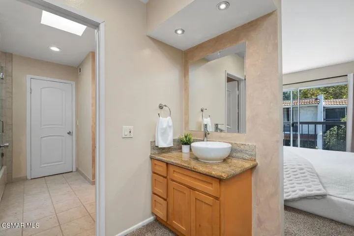 28_11909626_183771_183771-EI-128