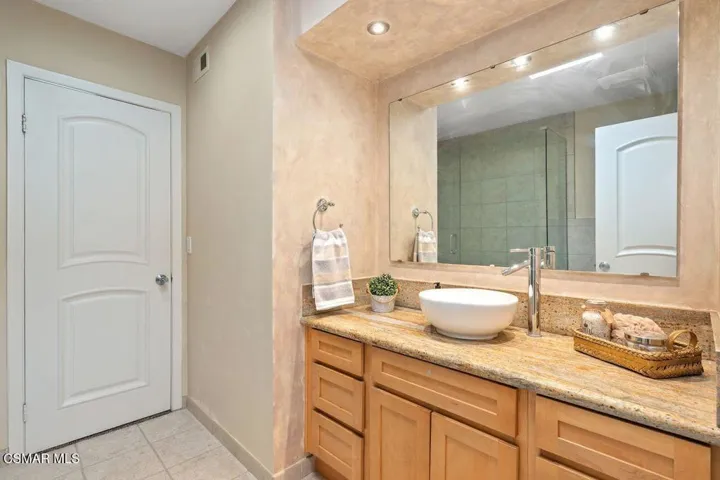 29_11909627_183771_183771-EI-129