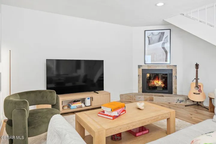 10_11909608_183771_183771-EI-110