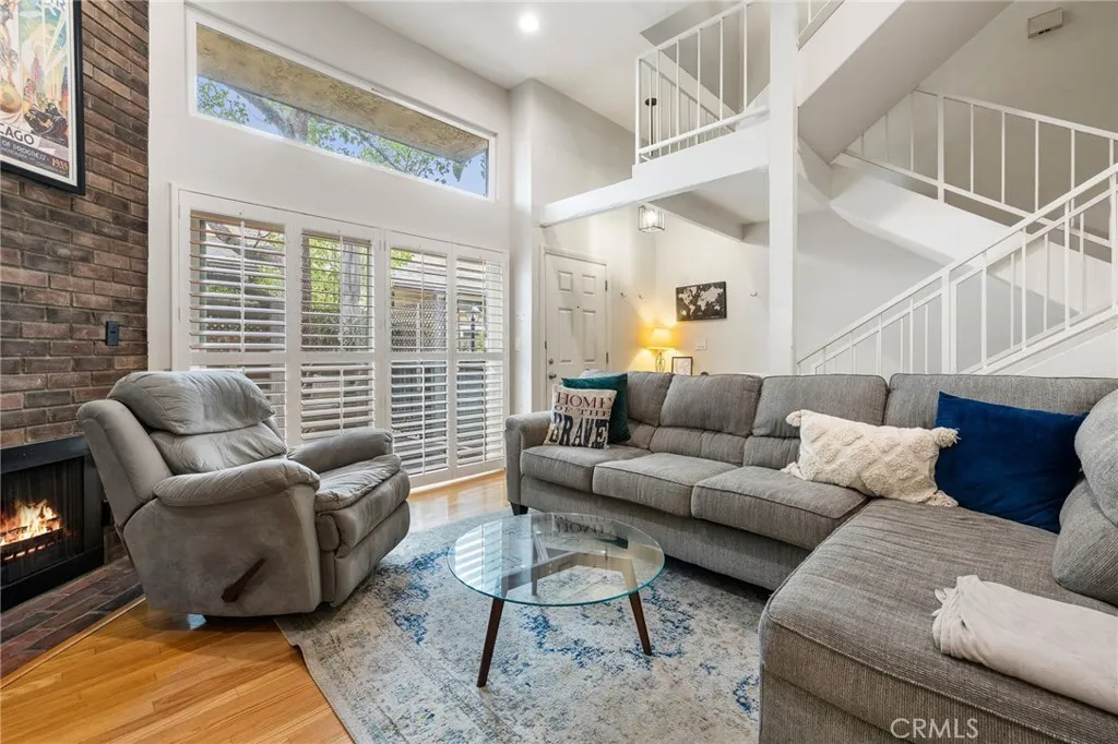 13561 Valerio Street A, Van Nuys, California 91405 home-pic-0