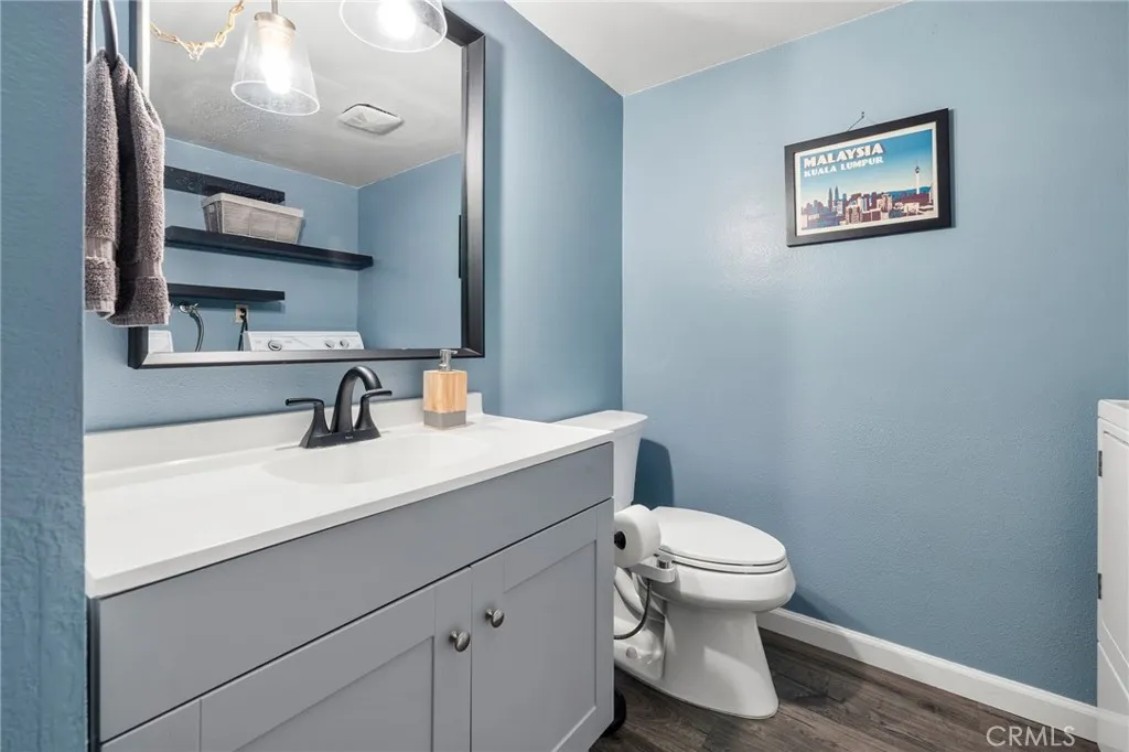 13561 Valerio Street A, Van Nuys, California 91405 home-pic-12