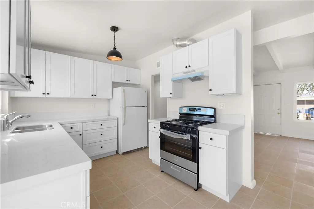 37944 37944 Melton, Palmdale, California 93550 home-pic-7