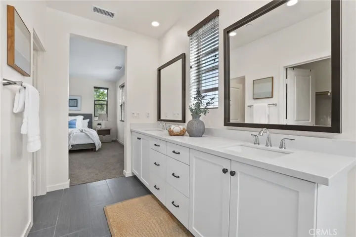 56 Clover, Lake Forest, California 92630