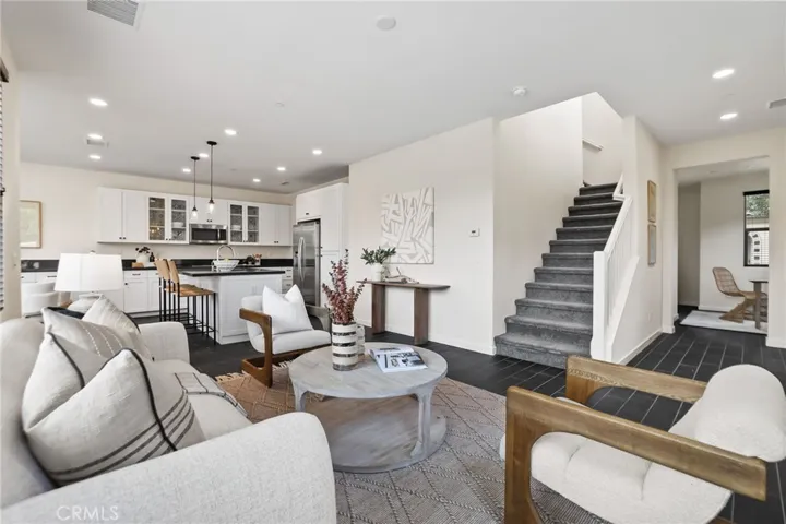 56 Clover, Lake Forest, California 92630
