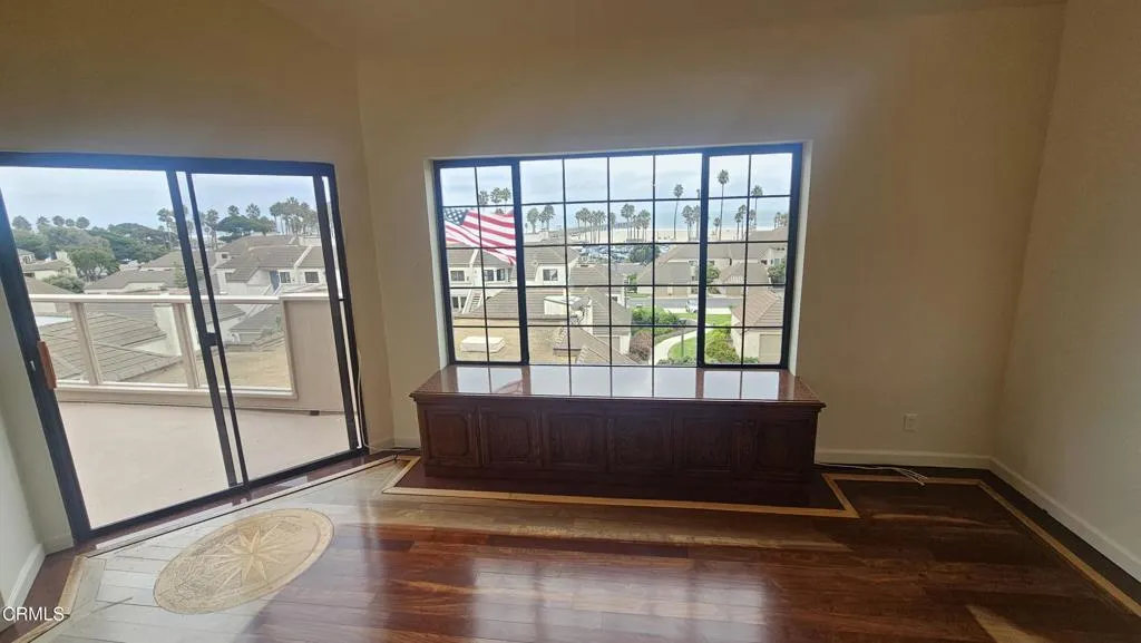 618 Island View Circle, Port Hueneme, California 93041 home-pic-9