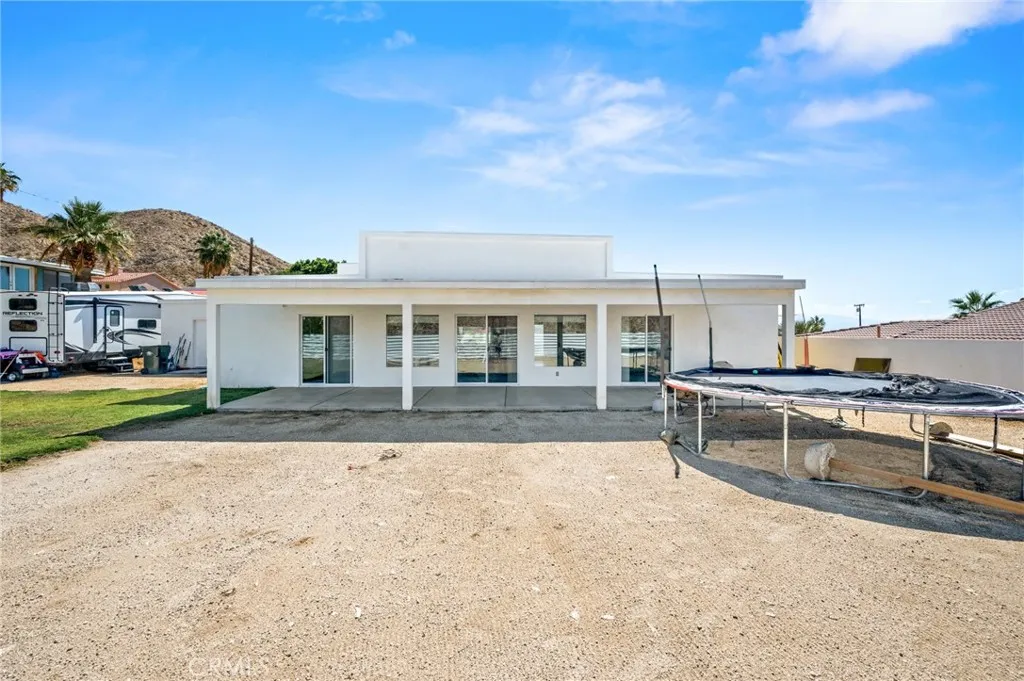9151 Puesta Del Sol, Desert Hot Springs, California 92240 home-pic-31