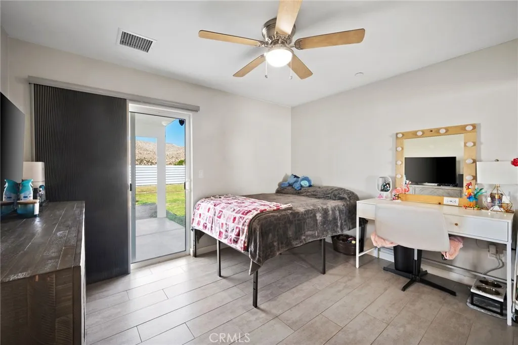 9151 Puesta Del Sol, Desert Hot Springs, California 92240 home-pic-26