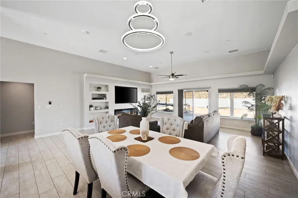 9151 Puesta Del Sol, Desert Hot Springs, California 92240 home-pic-14