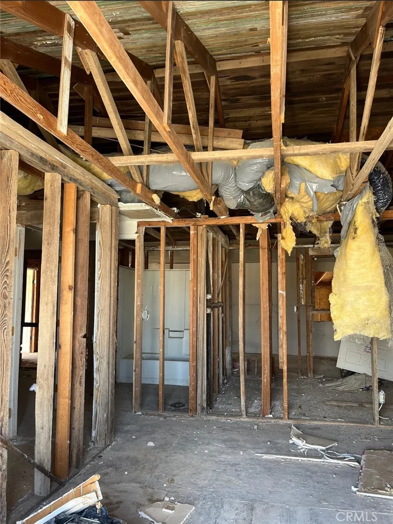 14588 Locust, Lucerne Valley, California 92356 home-pic-7