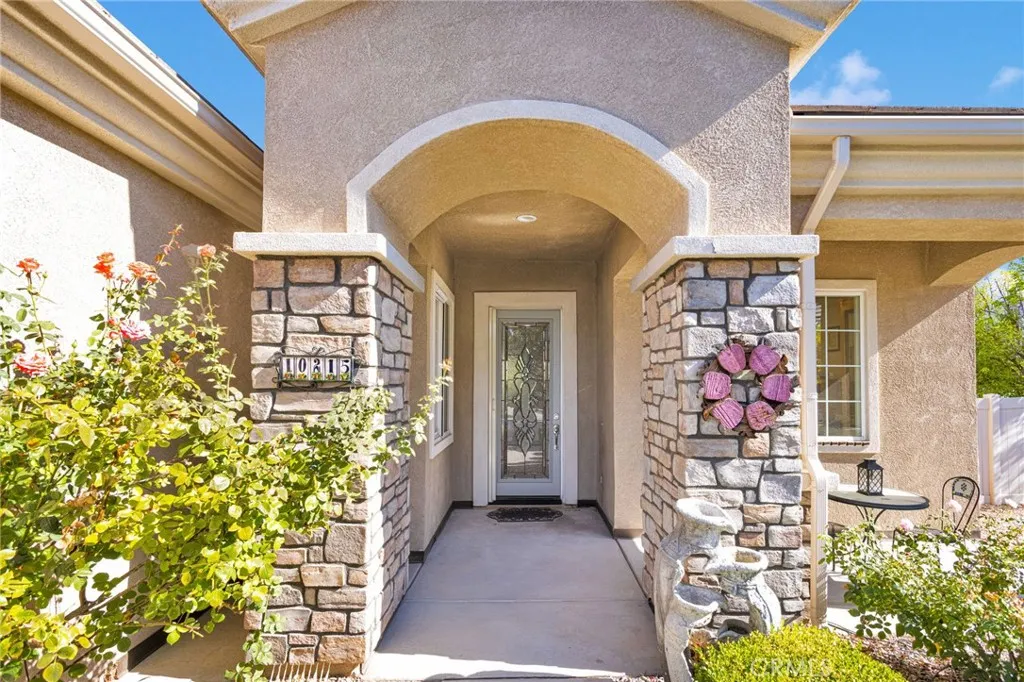 10215 Wascana, Apple Valley, California 92308 home-pic-7