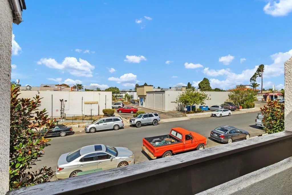6333 Mount Ada Rd 258, San Diego, California 92111 home-pic-15