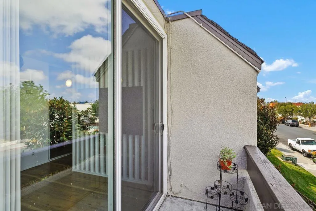 6333 Mount Ada Rd 258, San Diego, California 92111 home-pic-17