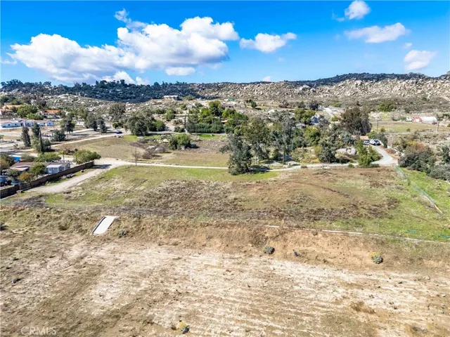 3.08 acres land with Mixed-Use Zoning in Riverside County