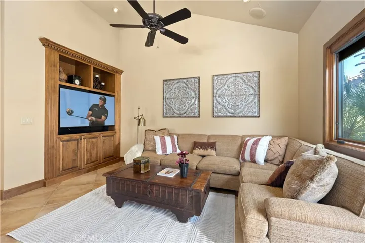 Casita: Bedroom 4 (now has new Cal King in lieu of sofa)