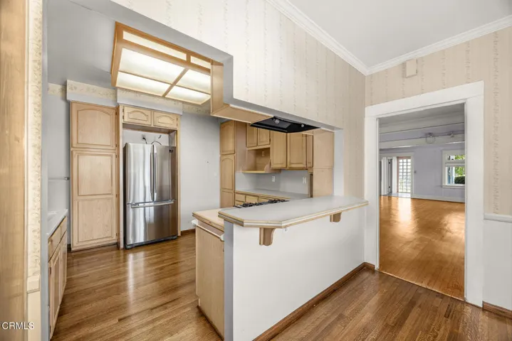 Kitchen Breakfast Bar