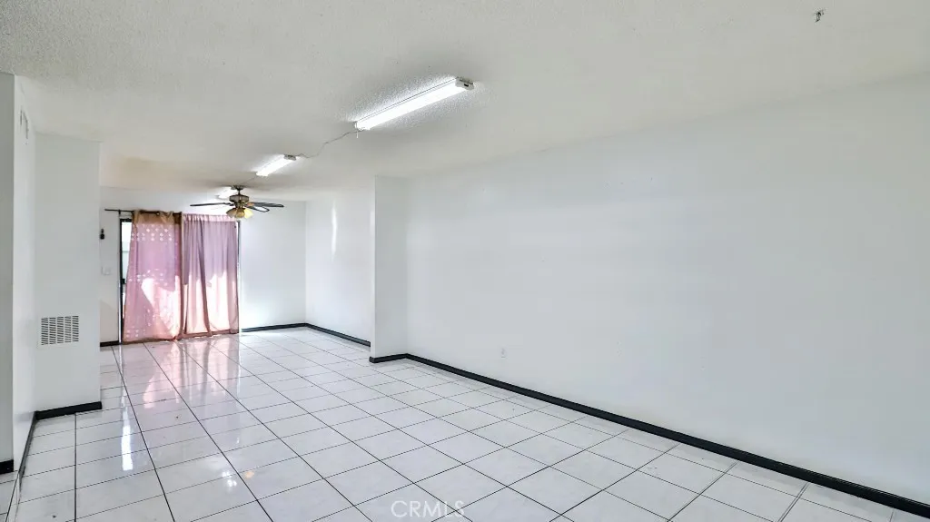 3600 Mountain Ave 14e, San Bernardino, California 92404 home-pic-20