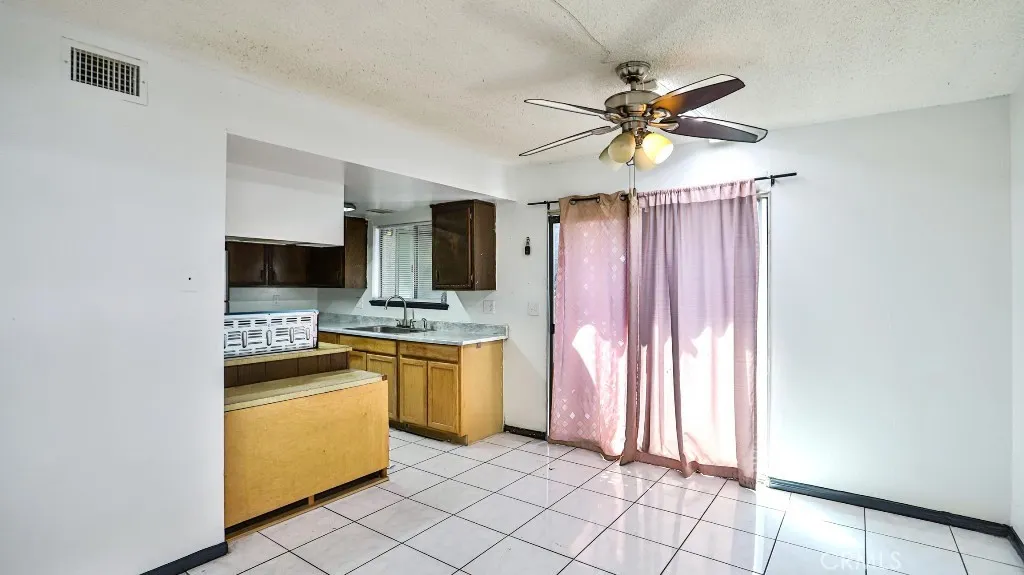 3600 Mountain Ave 14e, San Bernardino, California 92404 home-pic-18