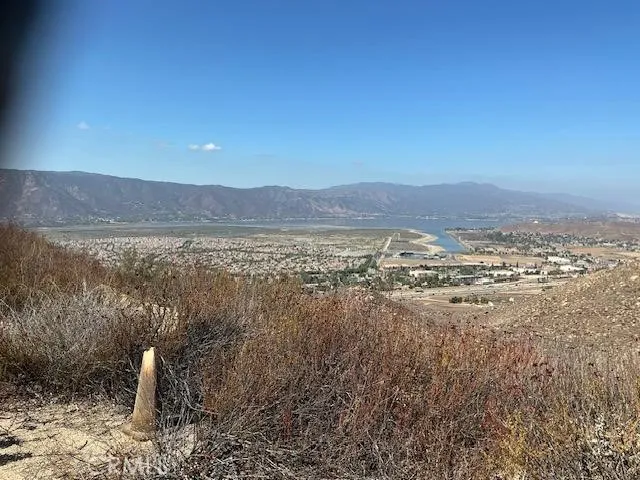 View of Lake Elsinore and the Storm Baseball Team Stadium from the property's flat buildable pad.
This picture depicts only a portion of the panoramic view of the surrounding valleys and mountains.