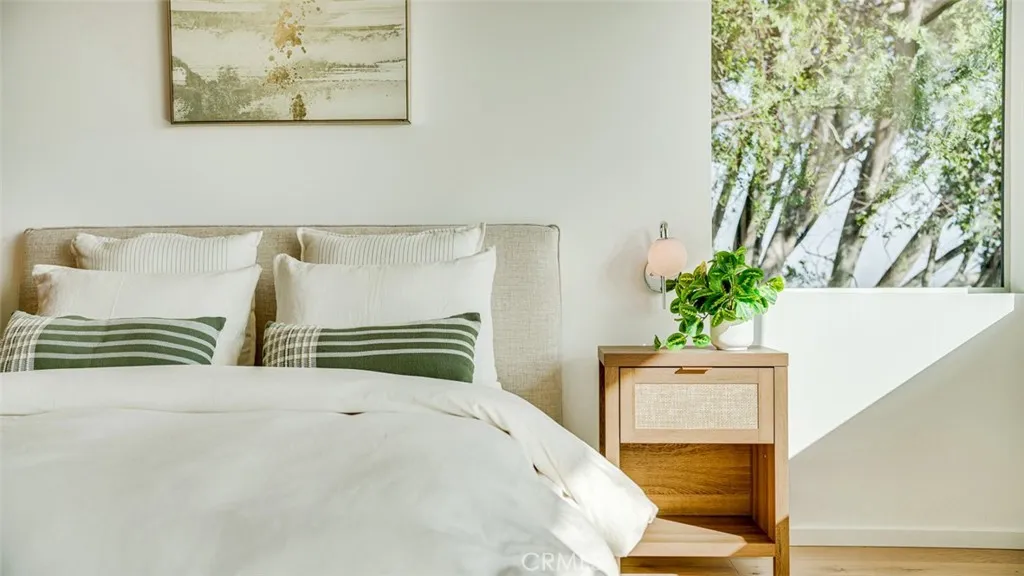 854 W Avenue 37, Los Angeles, California 90065 home-pic-36