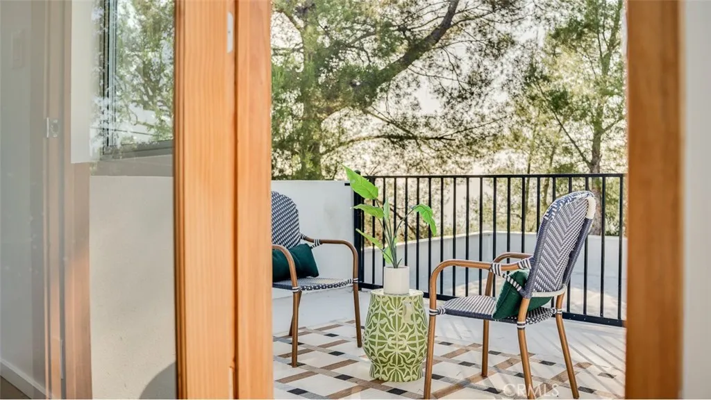 854 W Avenue 37, Los Angeles, California 90065 home-pic-50